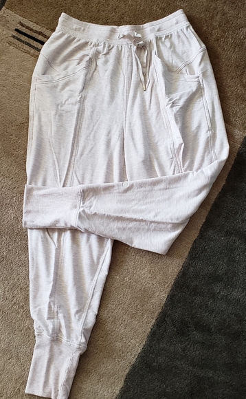 Lululemon Still Chill Jogger- Heathered Cashew - Picture 5 of 6